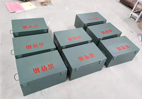 莒县炸药箱和雷管箱一般是怎么存放的？